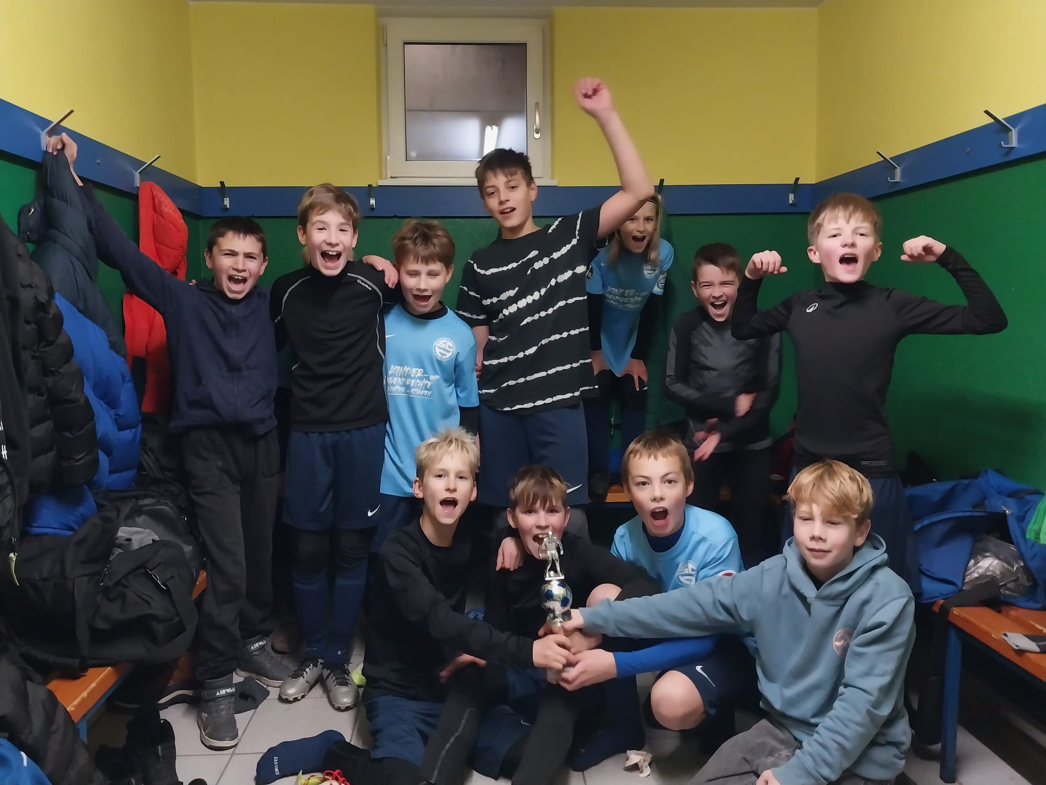 D-Jugend feiern ihren Sieg